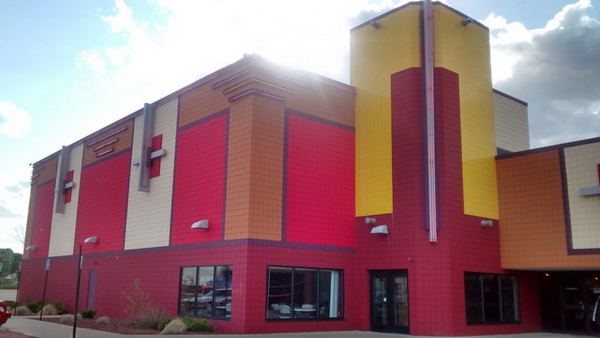 Lansing Mall Cinema - Recent Photo (newer photo)